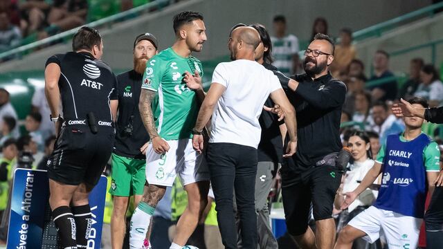 Marcelo Correa y Eduardo Arce casi llegan a los golpes