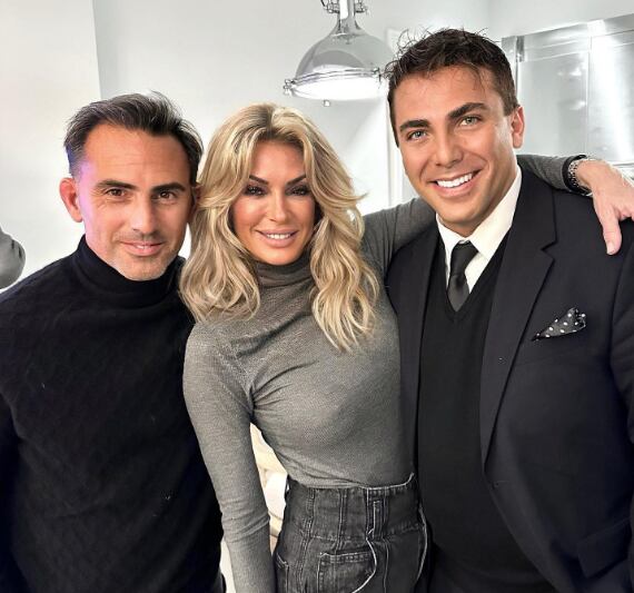 Cristian Castro se quiso ver bello pero abusó de los filtros en una foto