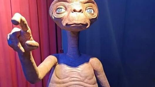 E.T. original de la película es subastado por 51.4 millones de pesos