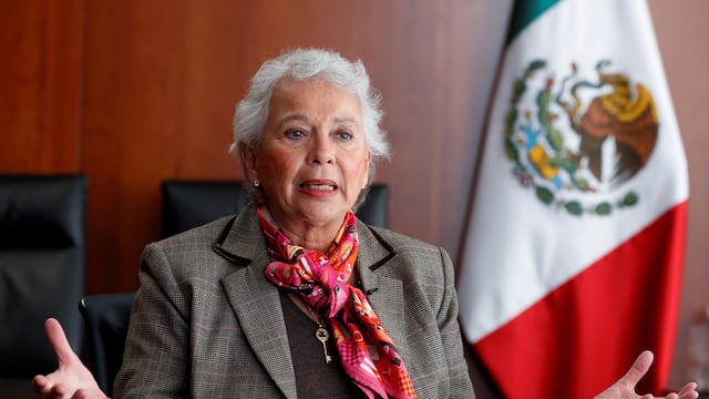 Olga Sánchez Cordero se abstuvo de votar en reforma a Ley de Amparo.