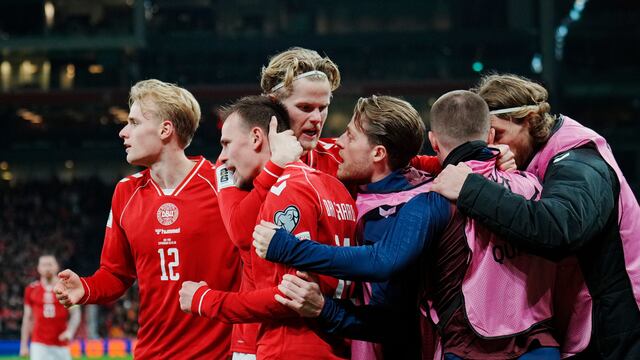 Dinamarca humilla a Macedonia del Norte y avanza a la final del repechaje rumbo al Mundial 2026.