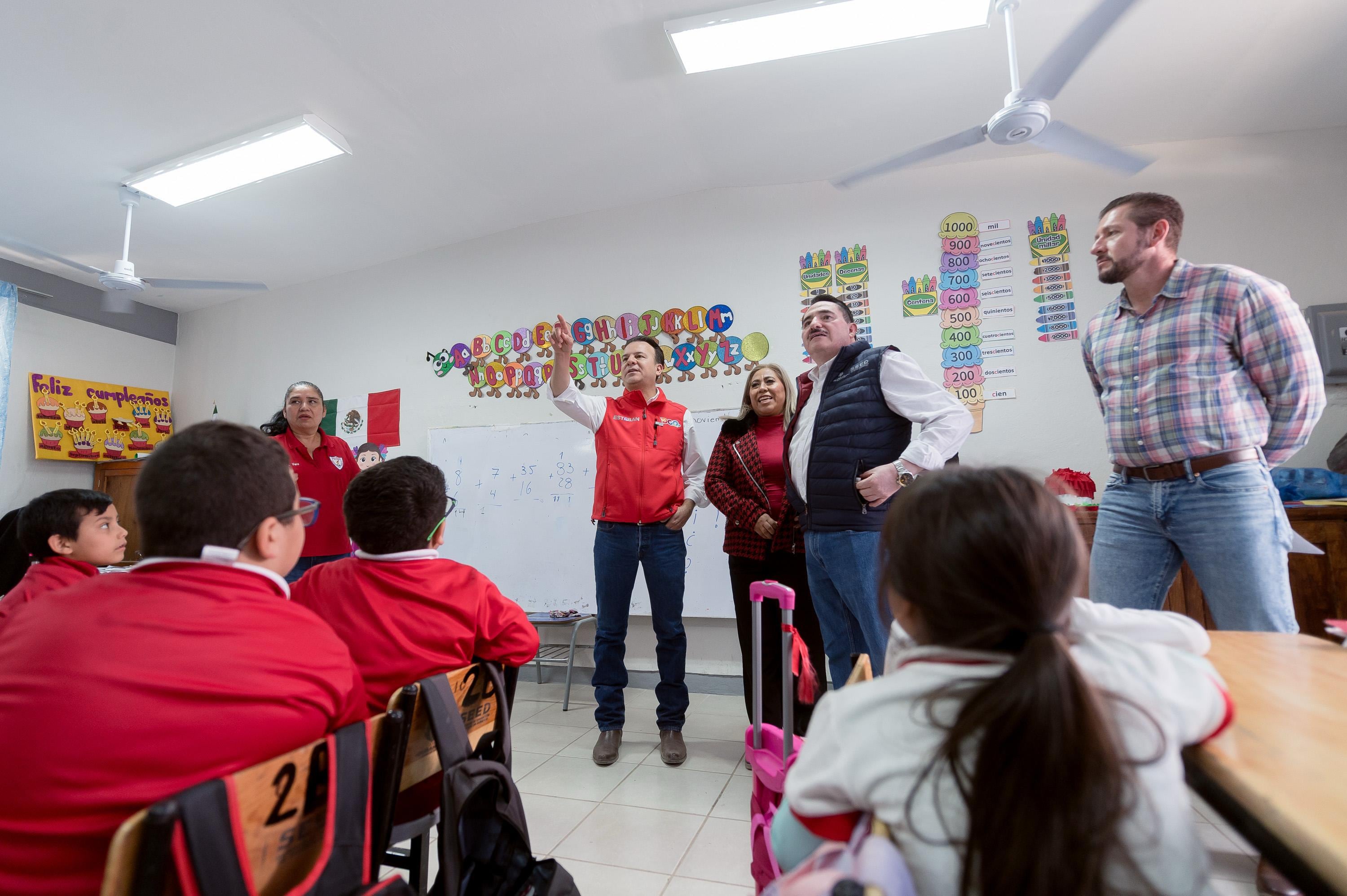 Esteban Villegas garantiza inicio del Ciclo Escolar 2025-2026 en Durango