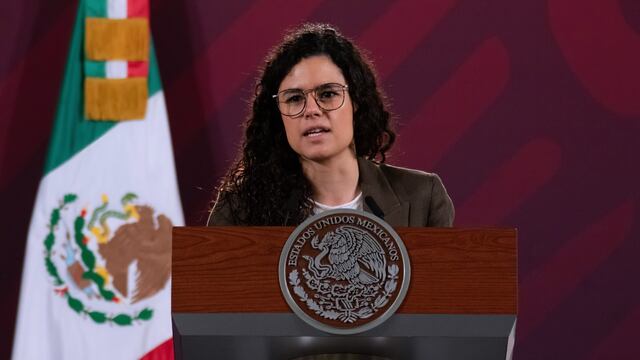 Luisa María Alcalde encabeza la conferencia mañanera