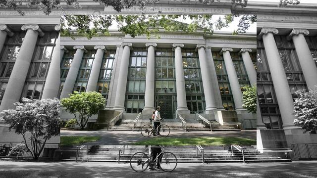 Después de las 14:00 horas locales la Universidad informó que hasta el momento no hay inicios de que la amenaza fuera real, el origen del mensaje no ha sido determinado.
