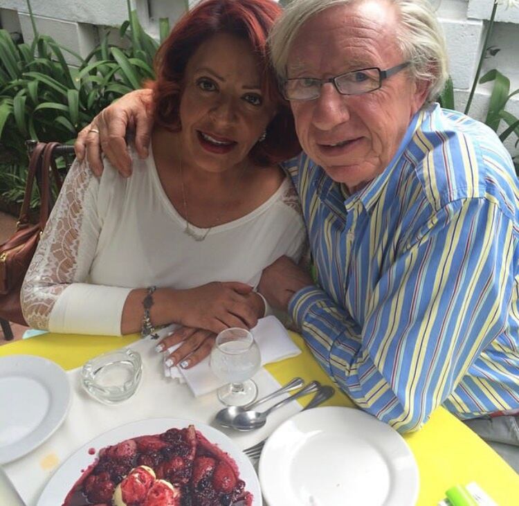 Verónica Gallardo con su esposo Robert Alexander 'El Gringo'.
