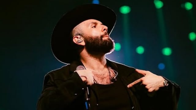 Carín León, cantante