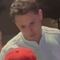 Chicharito Hernández se niega a tomarse foto con niño; lo revientan en redes