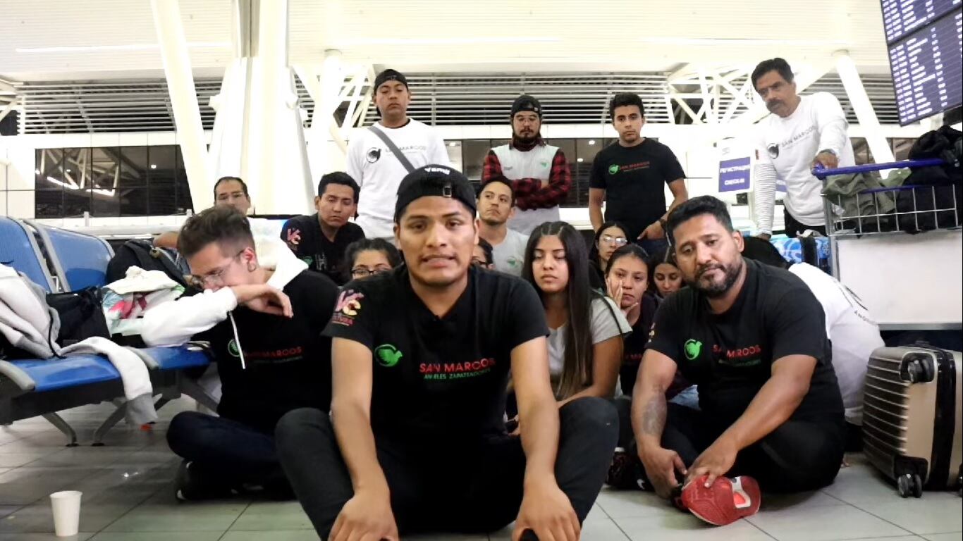 Bailarines mexicanos varados en Bulgaria