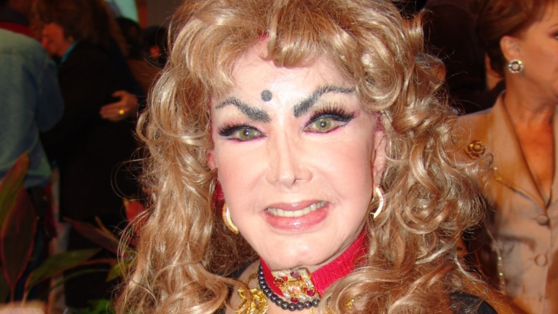Irma Serrano, La Tigresa, actriz y cantante.