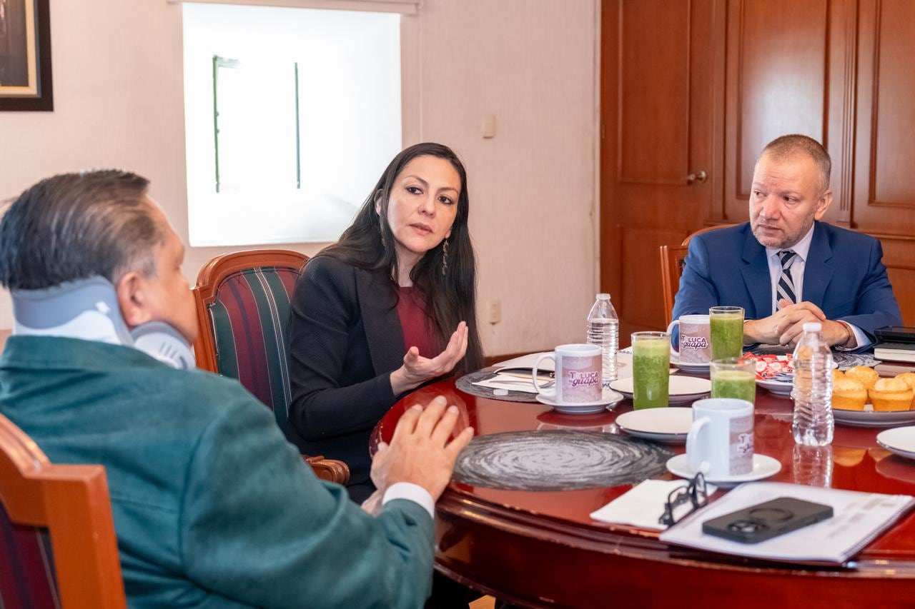 Toluca recibirá inversión de Neolpharma para fortalecer producción farmacéutica