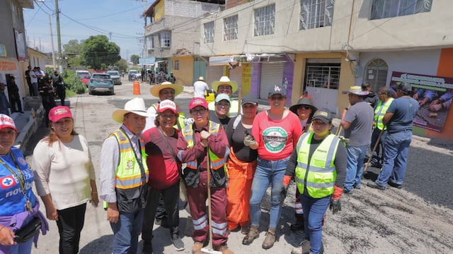 Azucena Cisneros arranca Domingos de Bachetón en Ecatepec