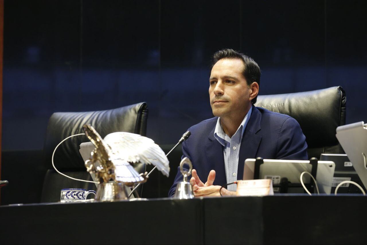 Mauricio Vila dejará su escaño en el Senado