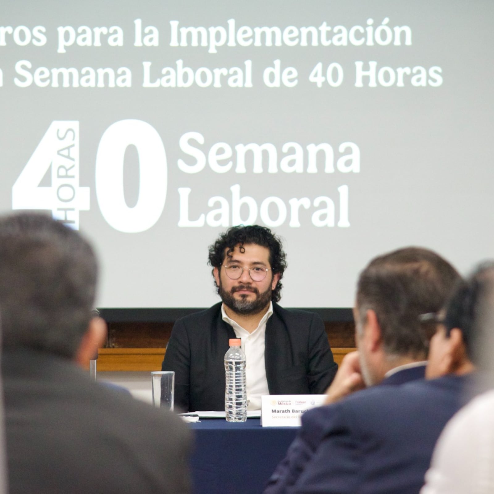 Jornada de 40 horas en el país de Ibargüengoitia