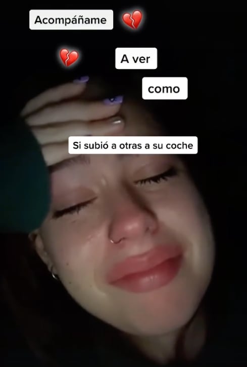 Descubre que su novio es infiel