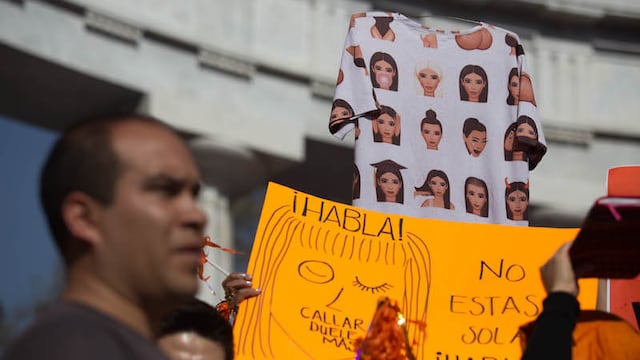 En la CDMX se realizó una marcha contra la violencia de mujeres y niñas en México