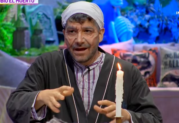 Bully y su disfraz en Sale el Sol.