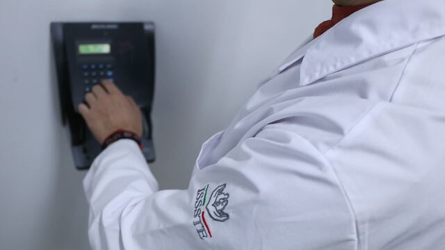 En el ISSSTE, médicos deben checar entrada