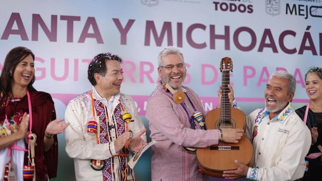 Alfredo Ramírez Bedolla invierte en rescate de la guitarra de Paracho