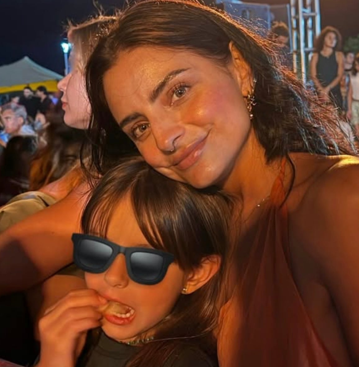 Aislinn Derbez y su hija Kailani