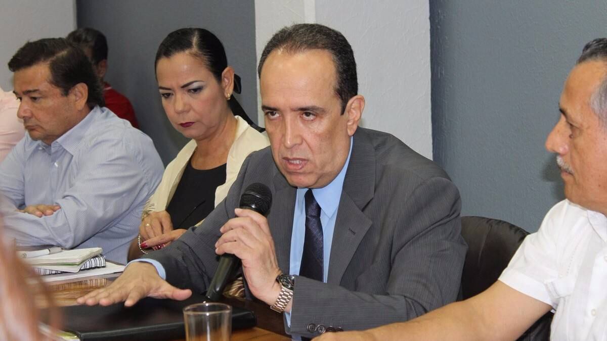 Reunucia procurador de Colima ante altos índices de homicidio
