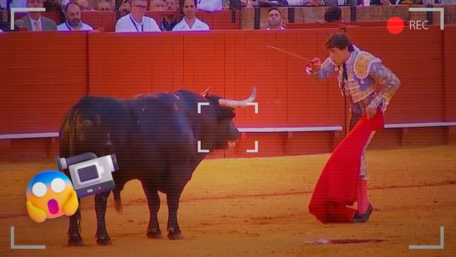 Roca Rey sufre una fuerte cogida en Sevilla