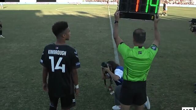 DAVIAN KIMBROUGH debuta a los 13 años de edad
