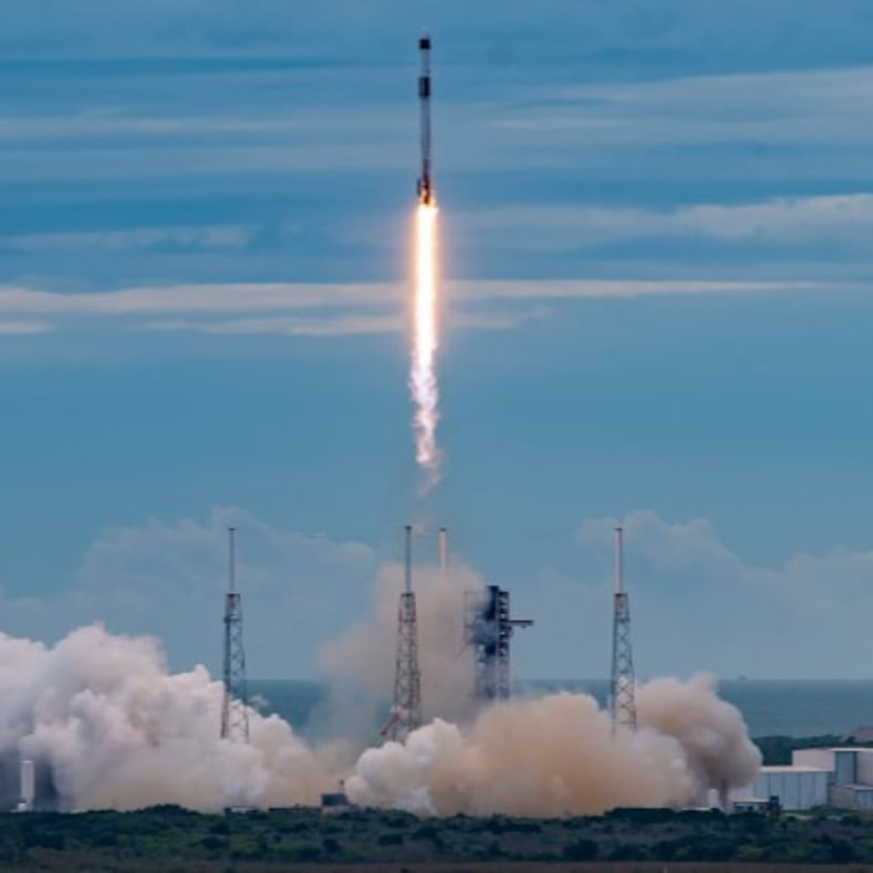 SpaceX lanza Crew-13 rumbo a la EEI en un viaje de 7 horas y 50 minutos