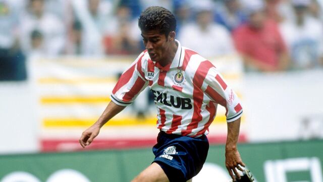 Ramón Ramírez en un partido con Chivas