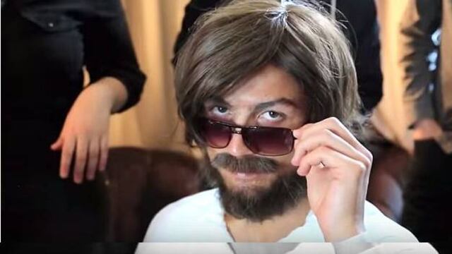 VIDEO: Cristiano Ronaldo se disfraza de indigente y sorprende a niño de Madrid