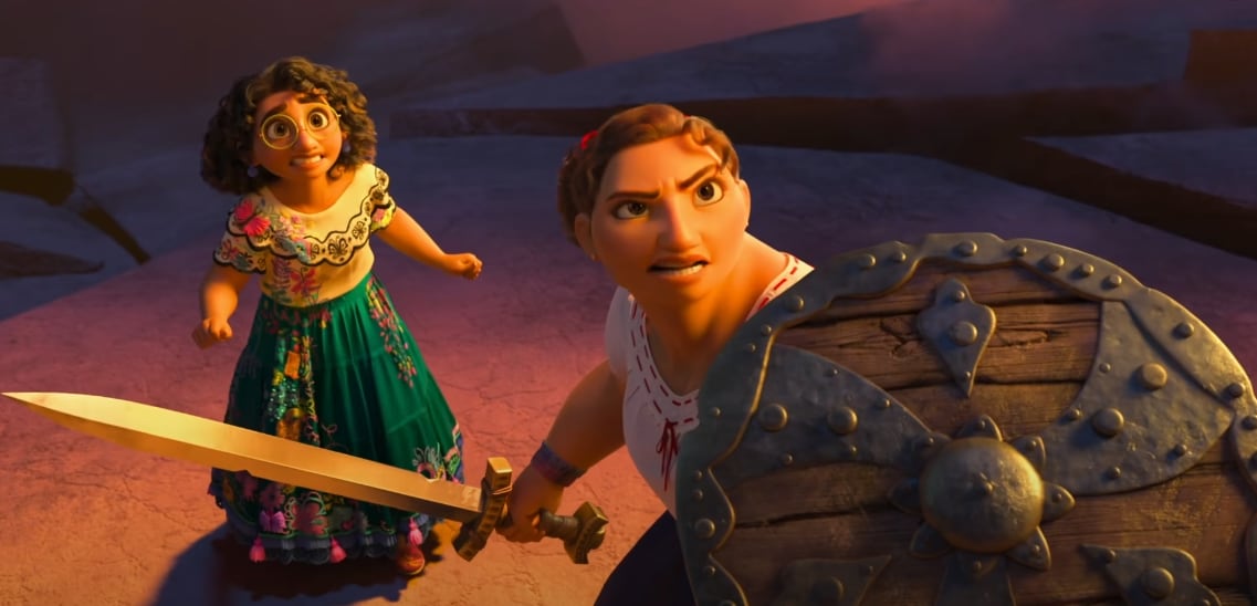 'Encanto': Luisa y Mirabel