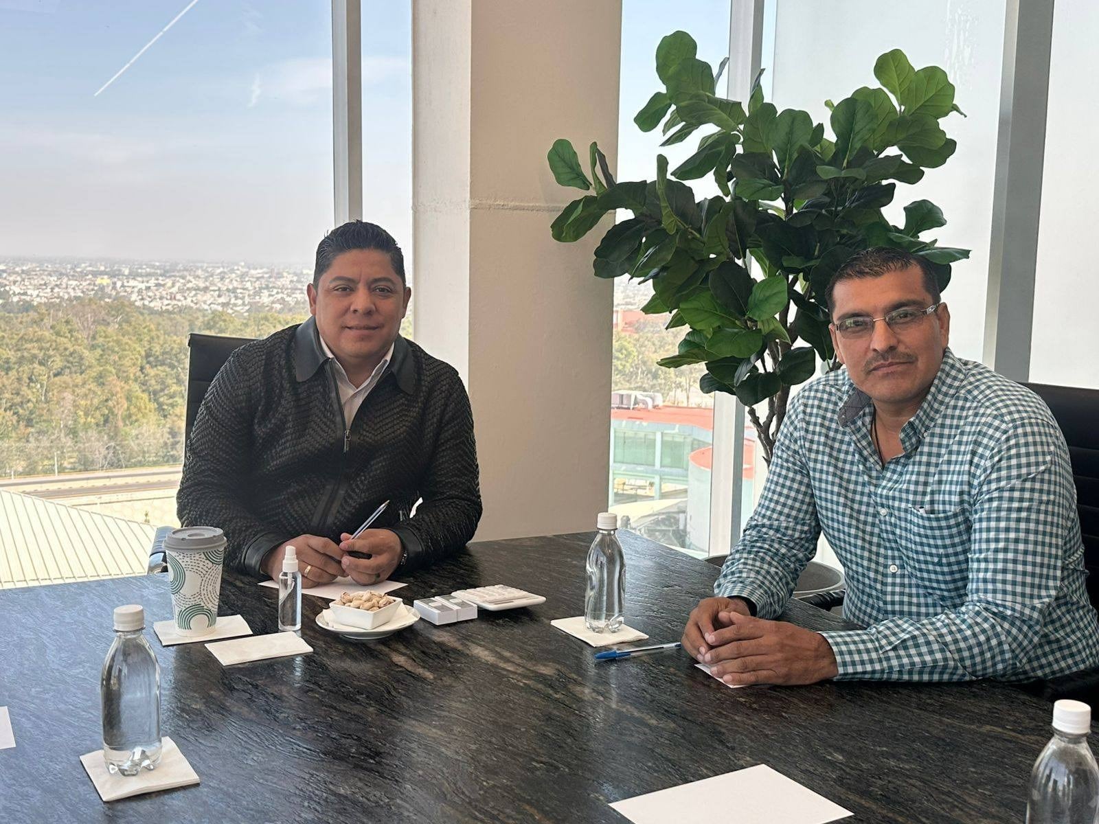 La Secretaría de Finanzas entregó 259 mdp a municipios potosinos.