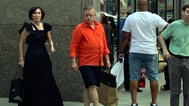 Arturo Zaldívar y su esposa