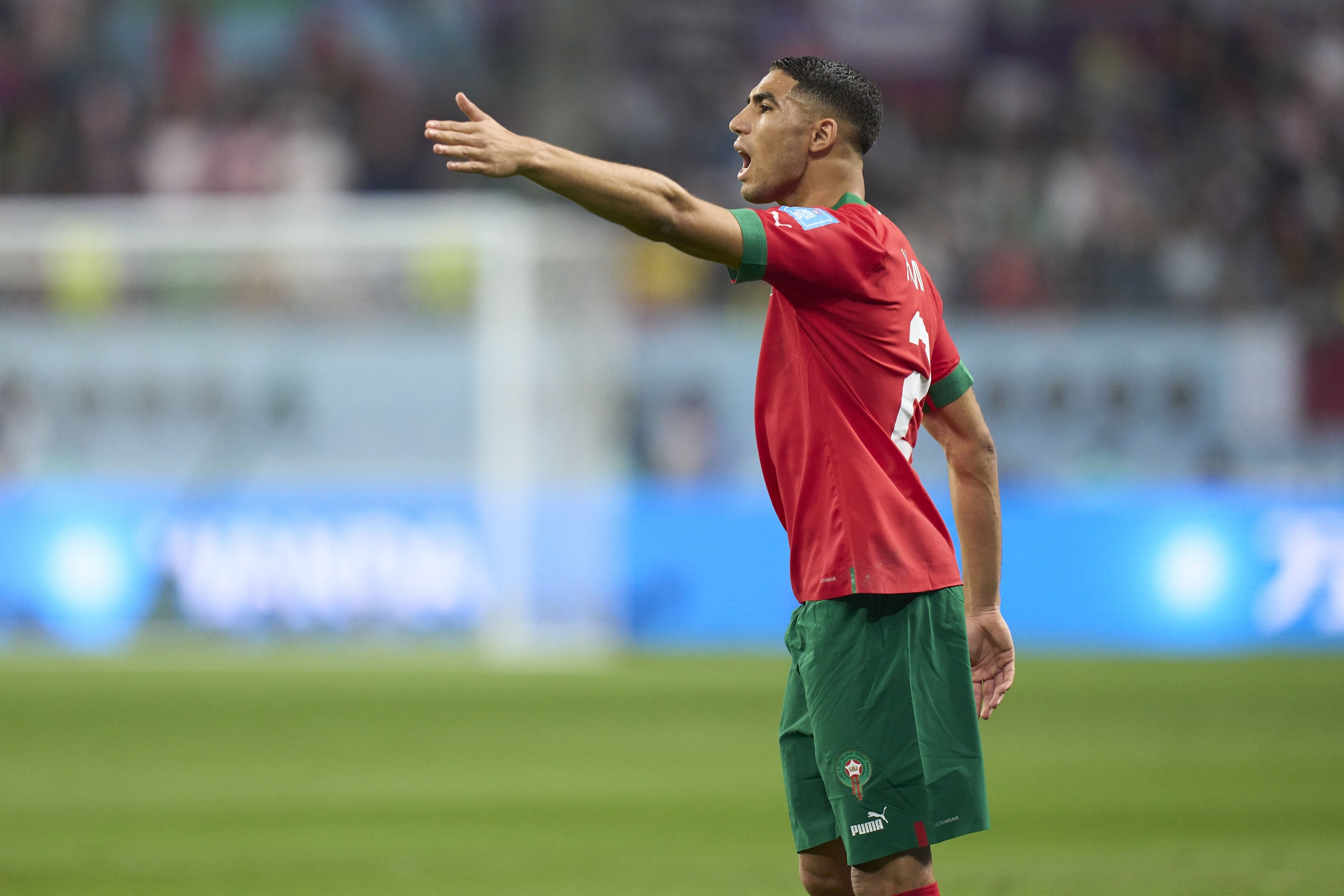 Achraf Hakimi con Marruecos