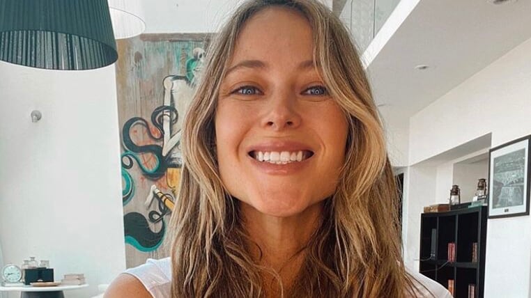 Brasier le hace jugada a Vanessa Huppenkothen en plena transmisión en vivo
