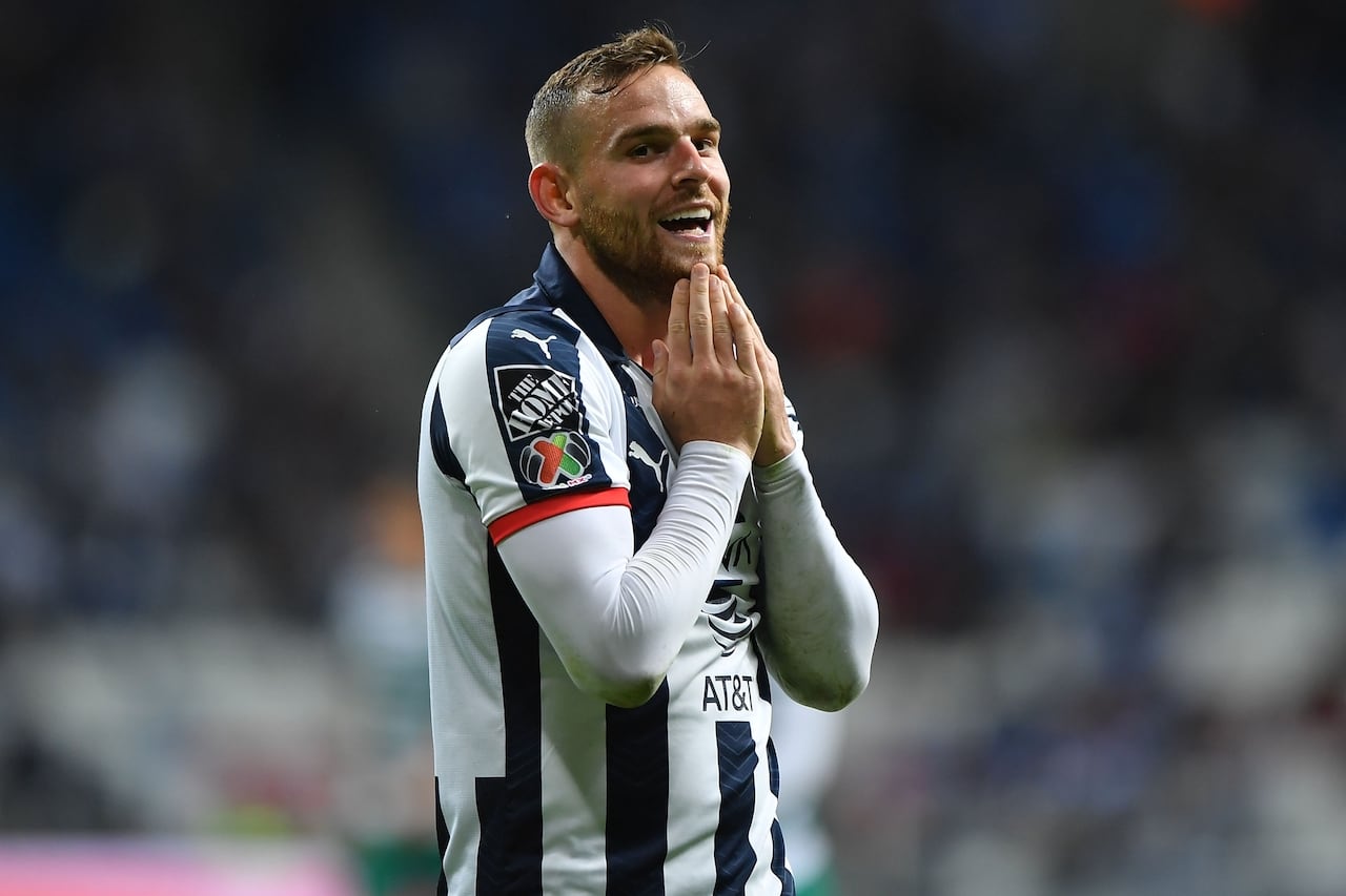 Janssen lamenta una jugada en un partido de Rayados