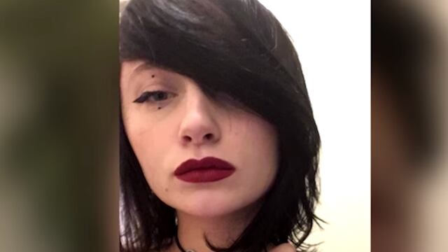 alergica al tinte deforma cara