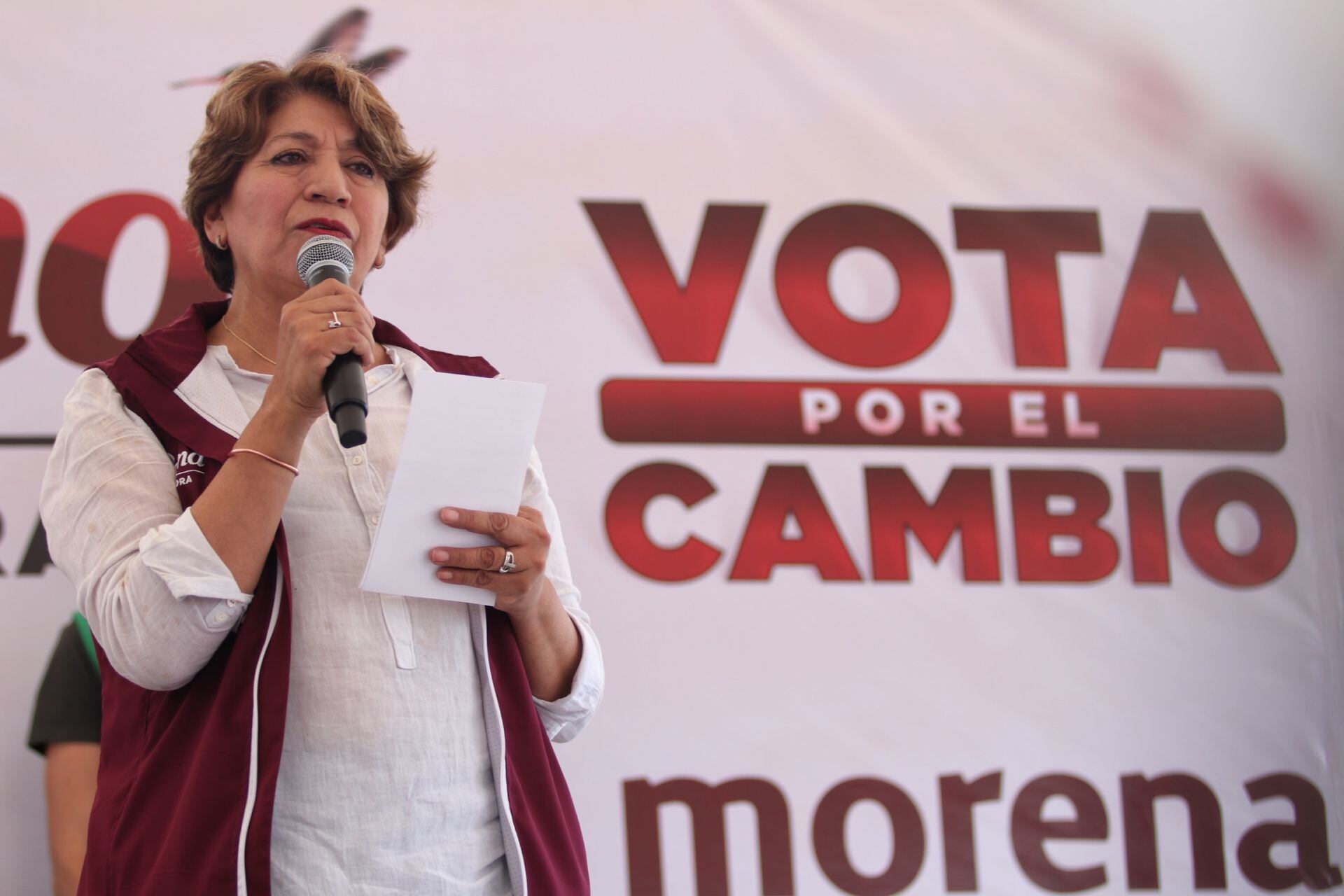 Delfina Gómez candidata por Morena para el Estado de México visitó Coatepec como parte de su recorrido de campaña.