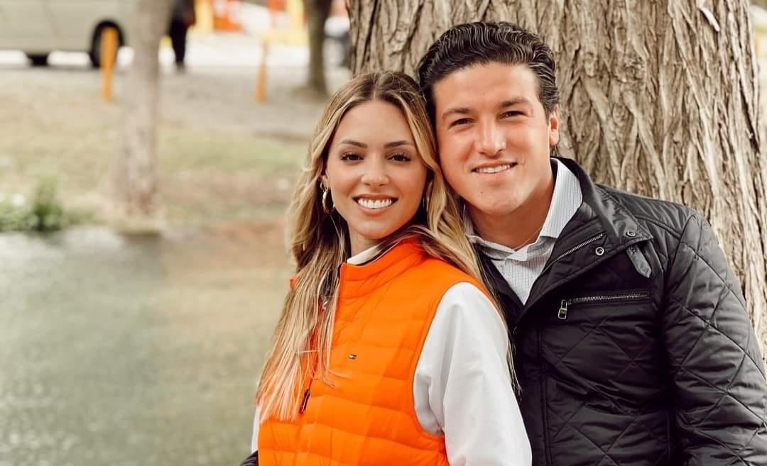 Samuel García y Mariana Rodríguez