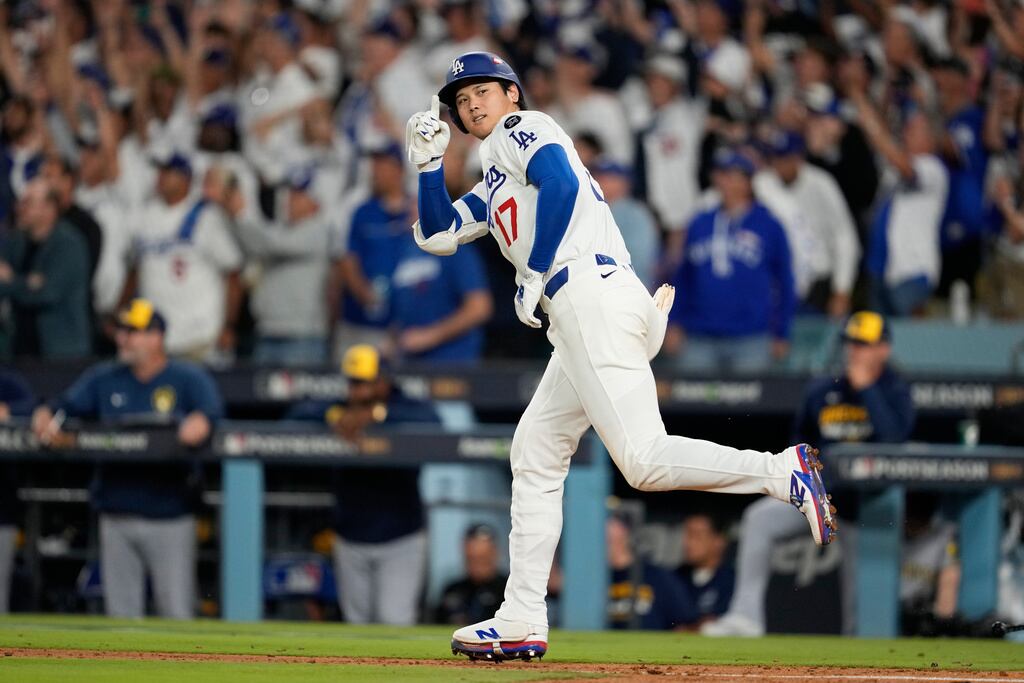 Shohei Ohtani da una de las mejores actuaciones en la historia de Grandes Ligas