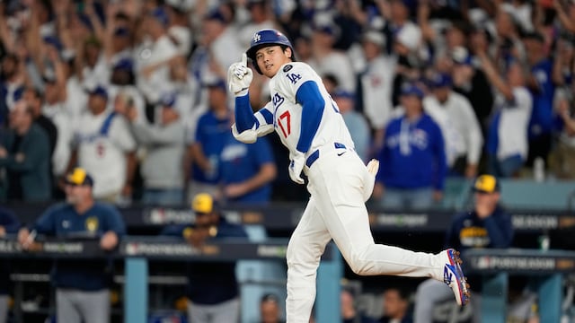 Shohei Ohtani da una de las mejores actuaciones en la historia de Grandes Ligas