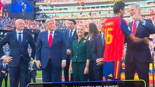 Claudia Sheinbaum con Donald Trump en la final del Mundial 2026