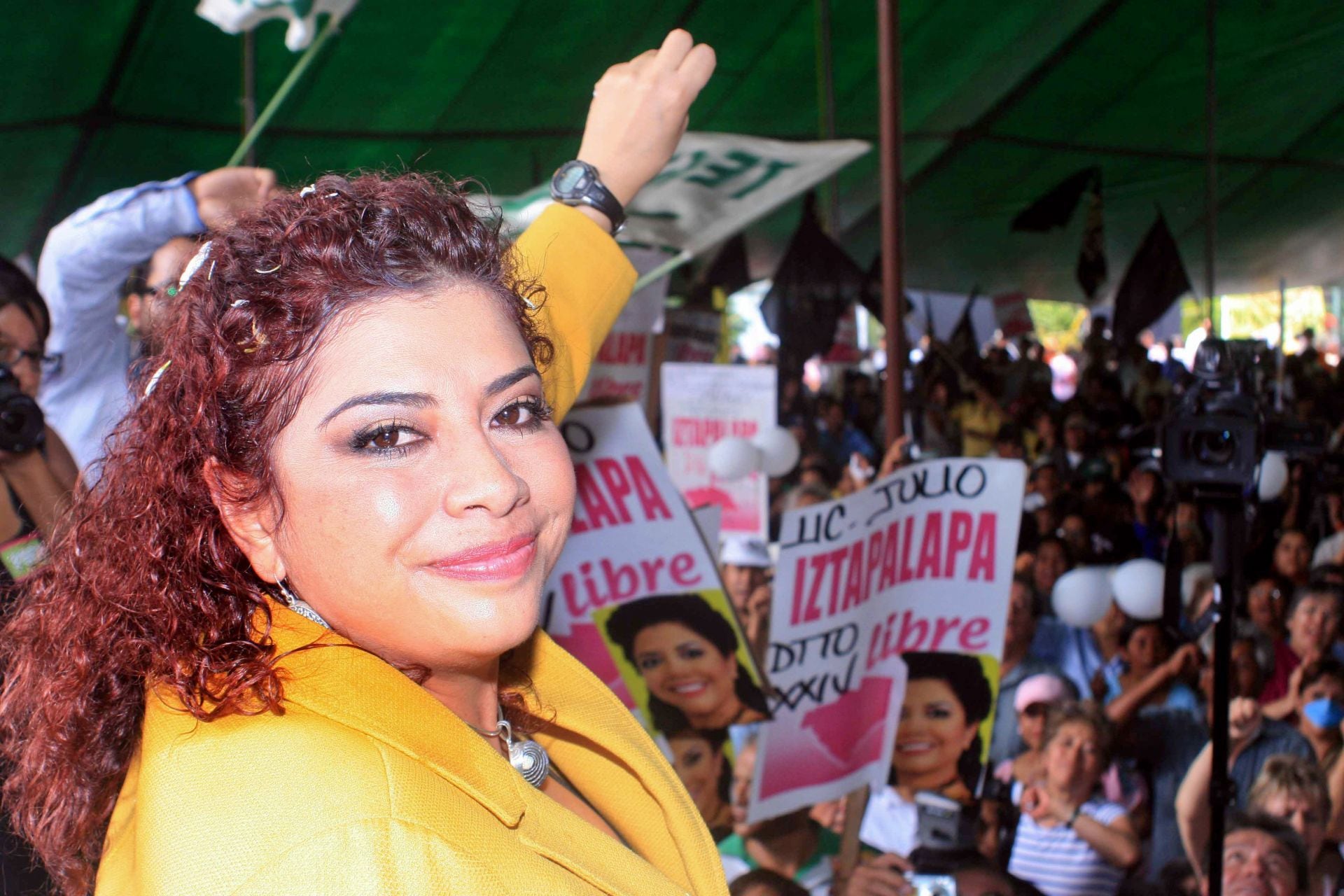Clara Brugada, directora Jurídica de la delegación Iztapalapa, en 2009