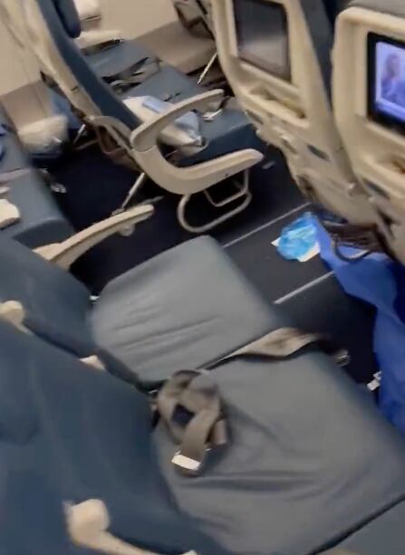 Pasajero con diarrea en avión