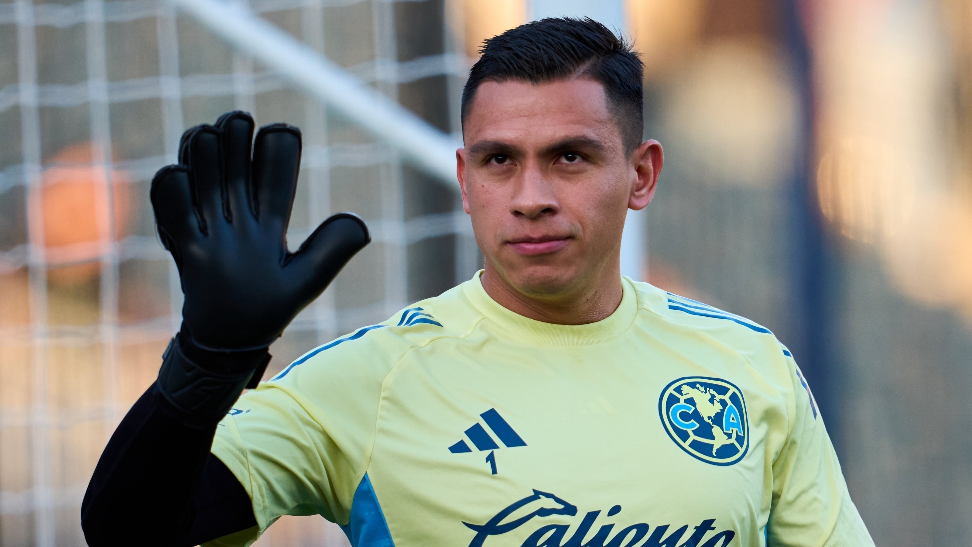 Operan a Luis Malagón: tendrá larga rehabilitación tras lesión