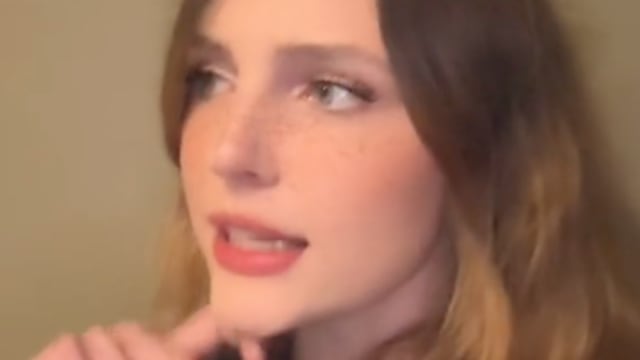 ucraniana se queja del frío en CDMX