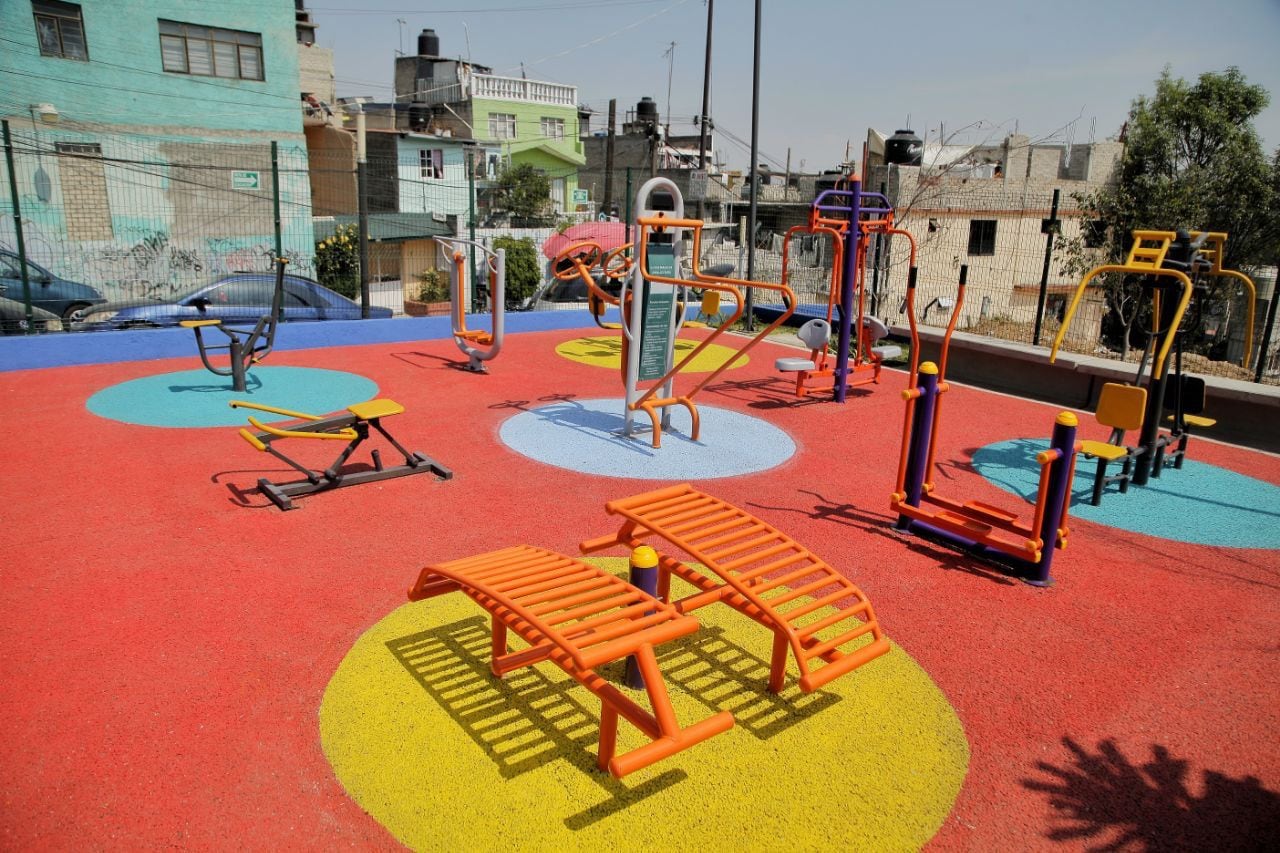 Lía Limón entregó obras en 16 colonias de Álvaro Obregón