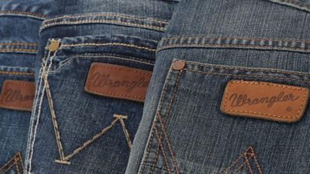 Pantalones de mezclilla de Wrangler.