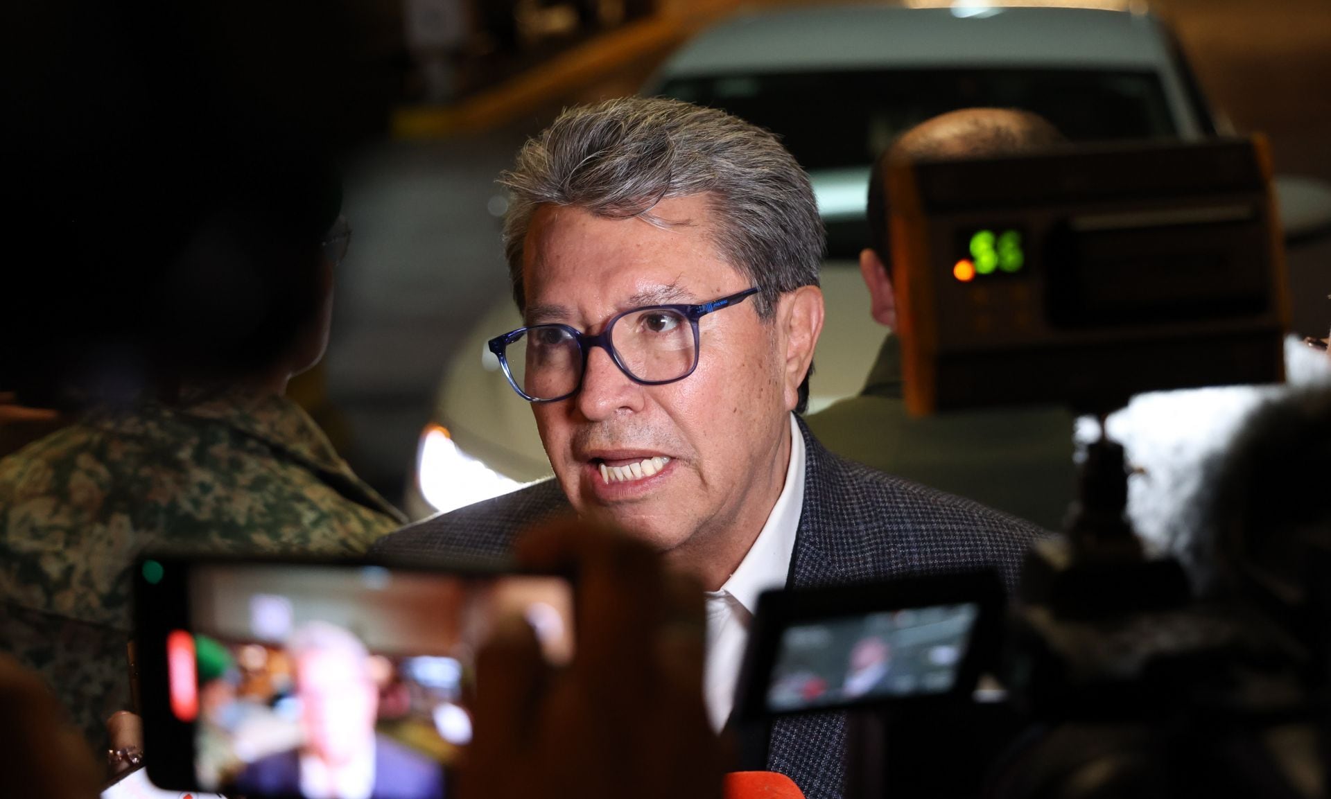 Monreal defiende lineamientos para los derechos de las audiencias