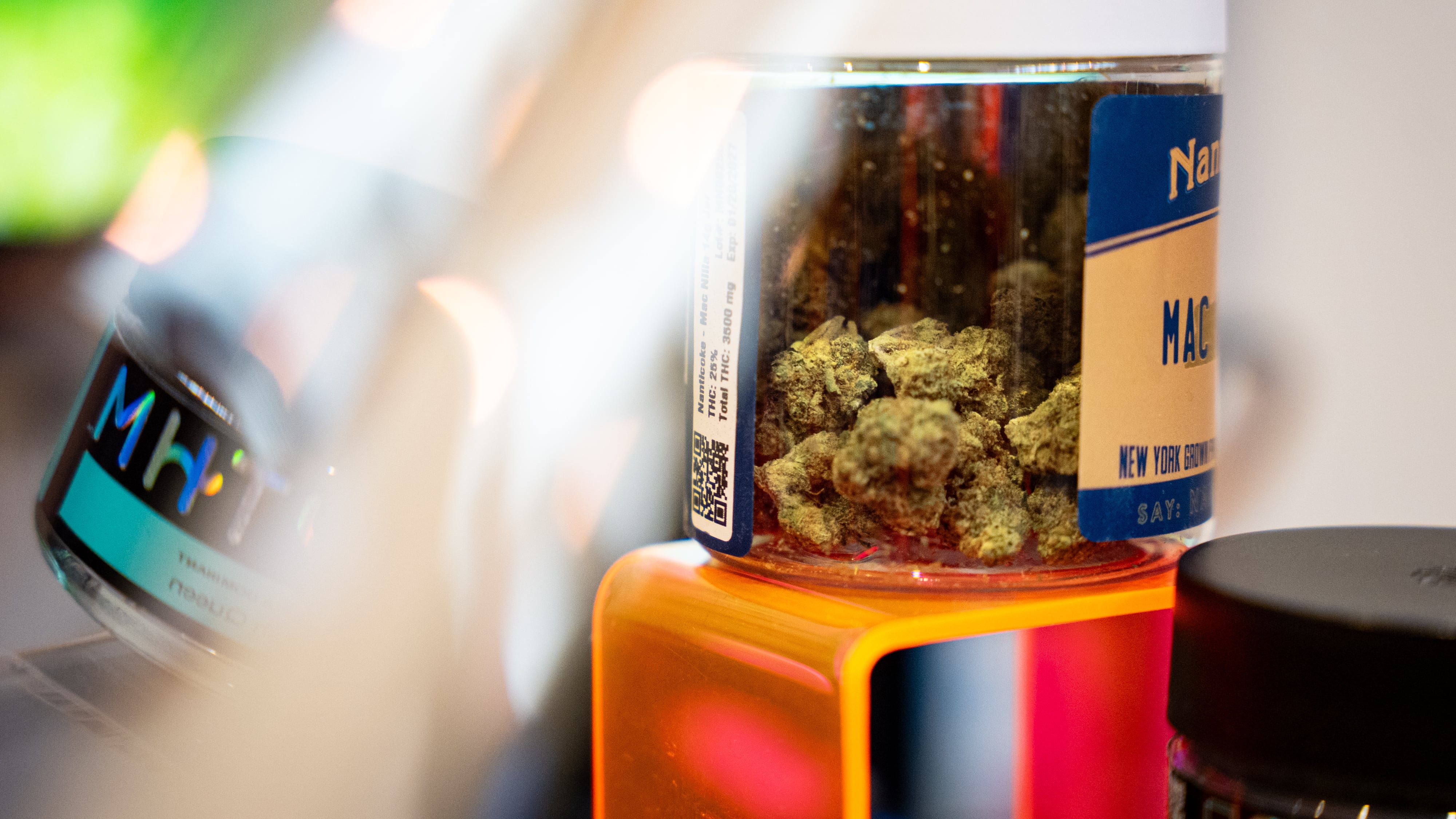 Trump flexibiliza restricciones a la marihuana medicinal en Estados Unidos