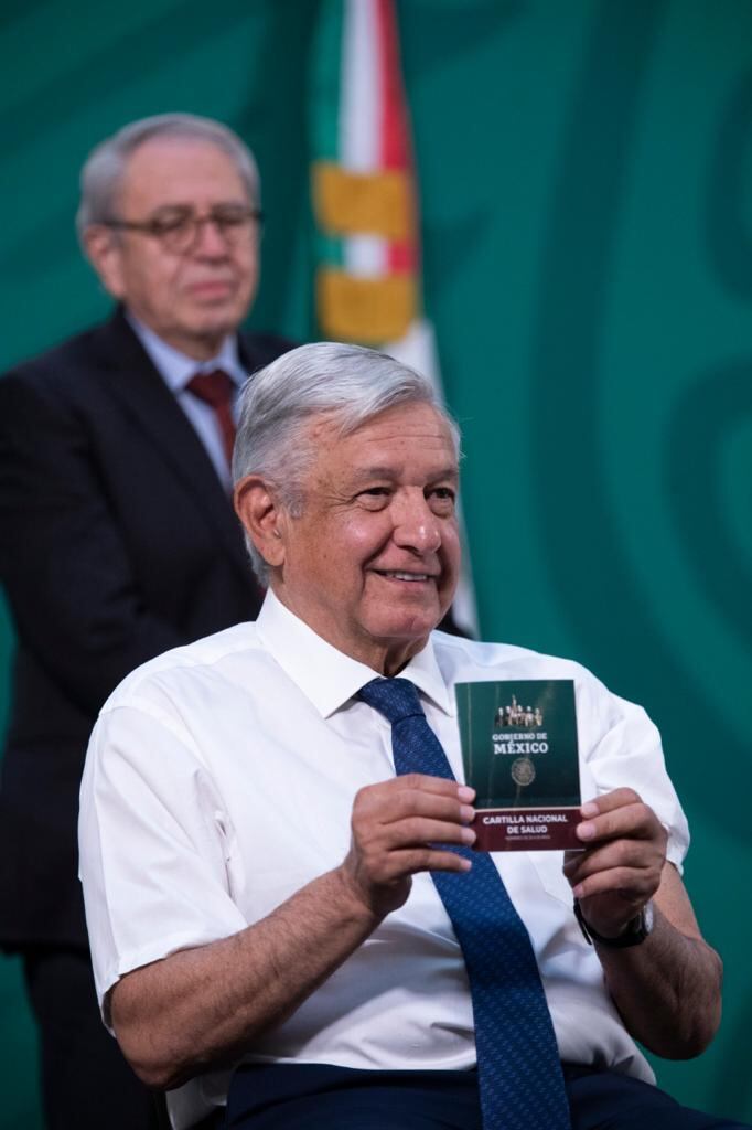 AMLO vacunado